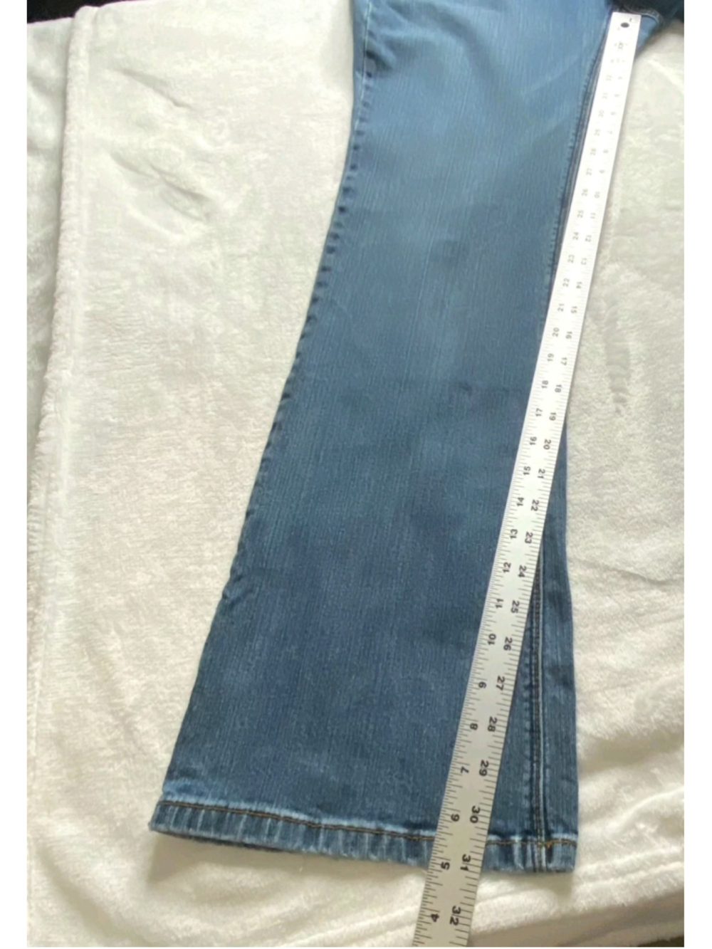 LOFT Curvy Boot Jeans Womens 10 Blue Medium Wash Mid Rise Bootcut Denim - Picture 10 of 10